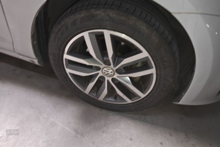 Volkswagen Golf 2016 car image #9