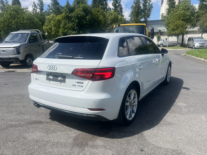 Audi A3 2019 car image #4