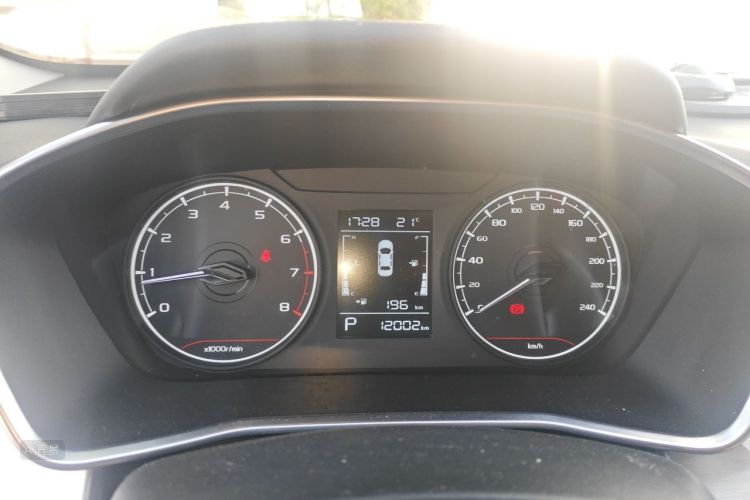 GEELY Coolray 2025 #13 GEELY Coolray 2025 immagine di auto #13