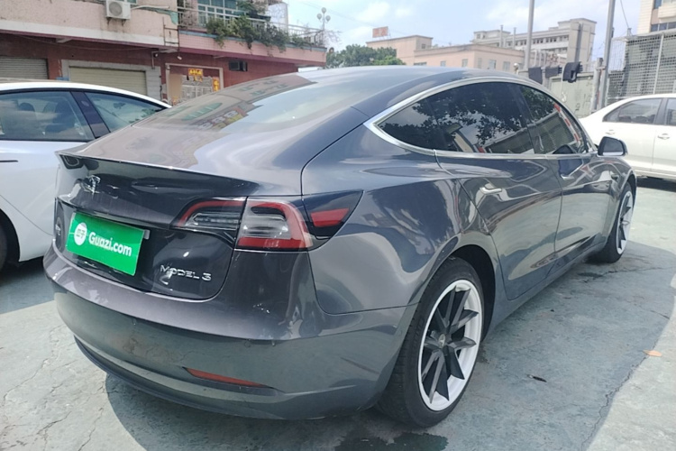 Tesla Model 3 2020 car image #7