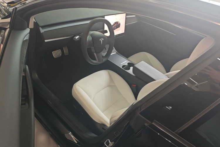 Tesla Model 3 2023 #16 Tesla Model 3 2023 car image #16