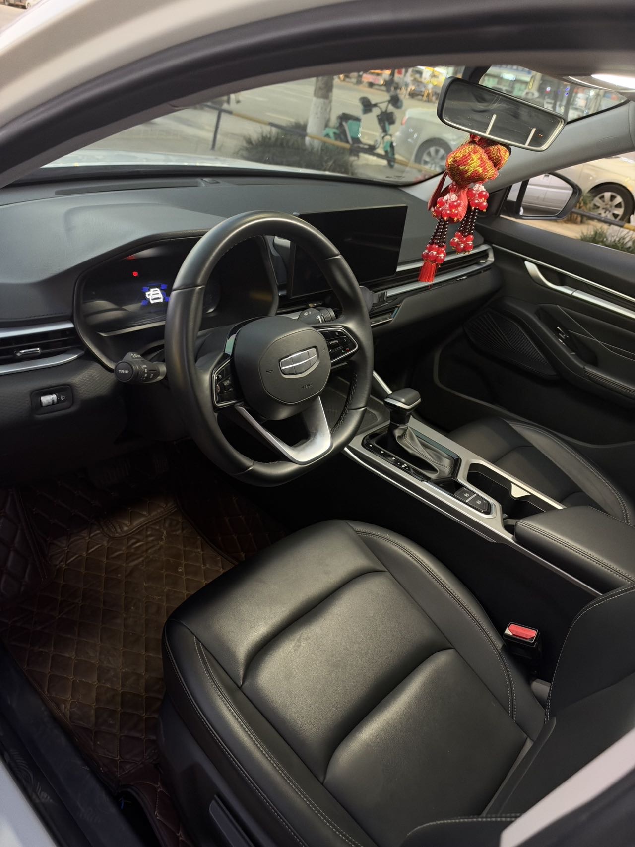 GEELY Emgrand 2024 #5 GEELY Emgrand 2024 изображение автомобиля #5