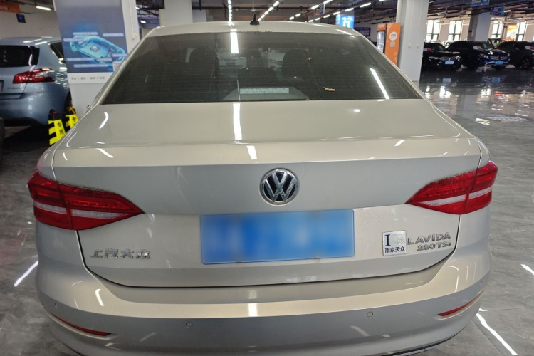 Volkswagen Lavida 2019 #4 Volkswagen Lavida 2019 car image #4