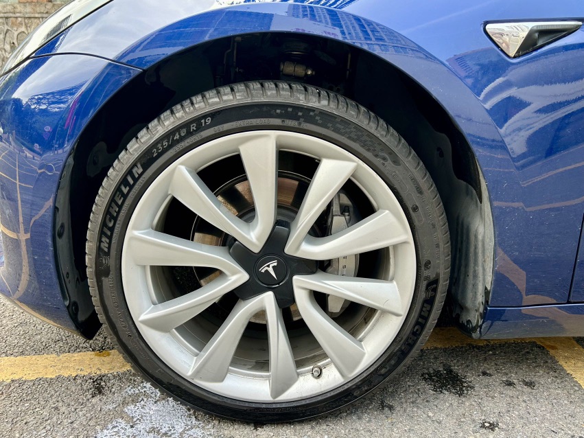 Tesla Model 3 2020 car image #9