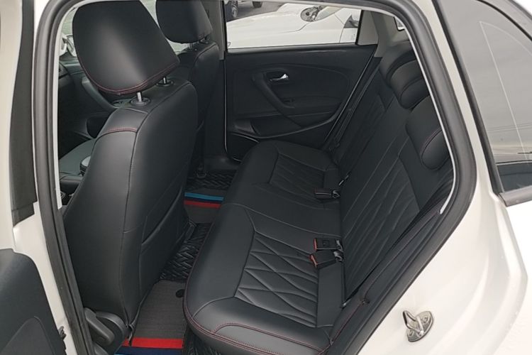Volkswagen Polo 2019 #17 Volkswagen Polo 2019 car image #17