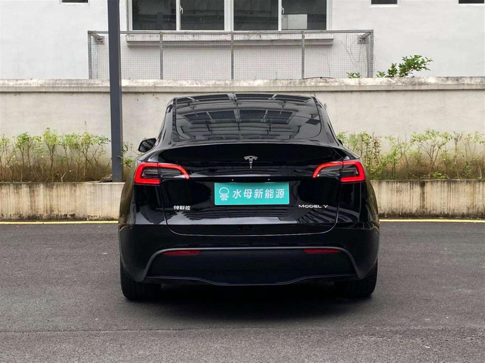 Tesla Model Y 2022 #6 Tesla Model Y 2022 car image #6