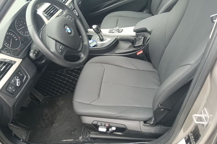BMW 3 Series 2015 car image #15