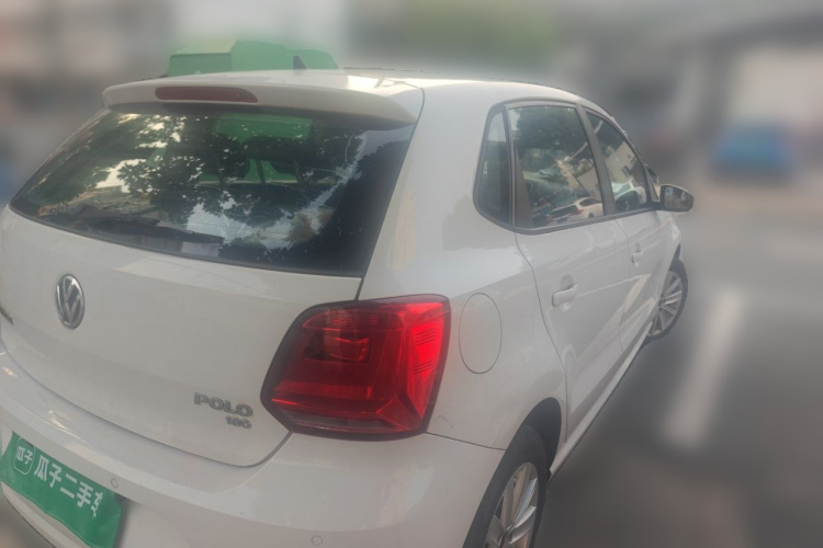 Volkswagen Polo 2016 car image #5