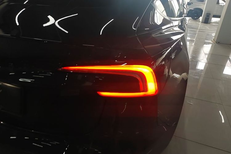 Tesla Model 3 2024 #8 Tesla Model 3 2024 car image #8
