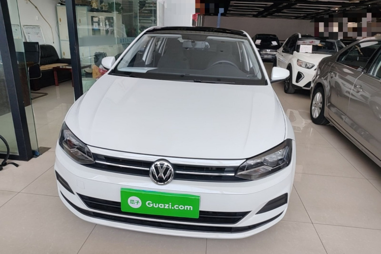 Volkswagen Polo 2023 car image #3