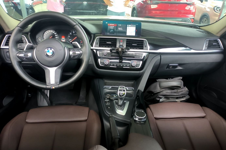 BMW 3 Series 2017 #10 BMW 3 Series 2017 car image #10