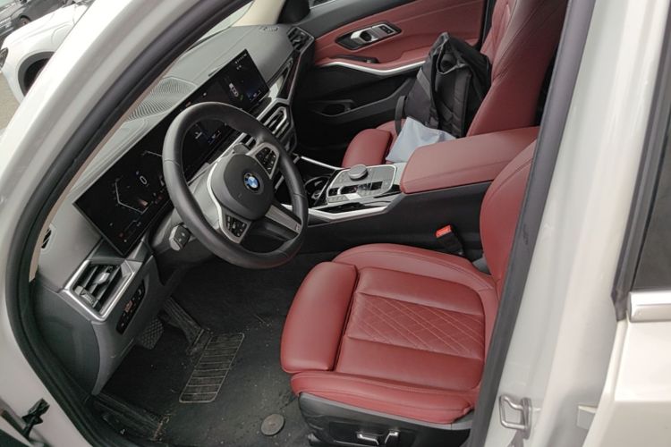 BMW 3 Series 2024 #15 BMW 3 Series 2024 car image #15