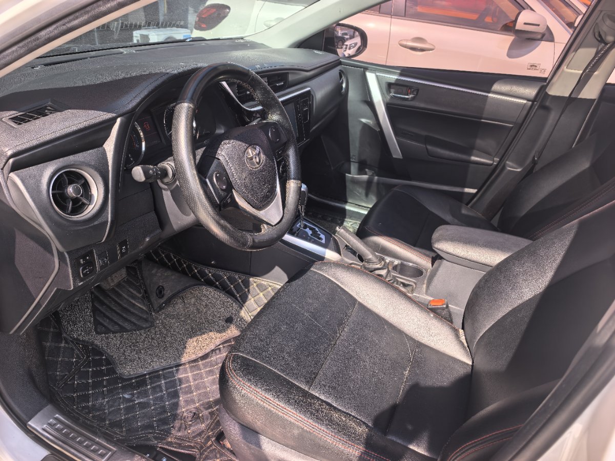 Toyota Corolla 2017 car image #6