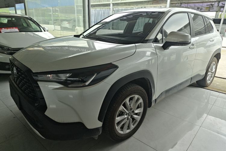 Toyota Corolla Cross 2025 immagine di auto #2