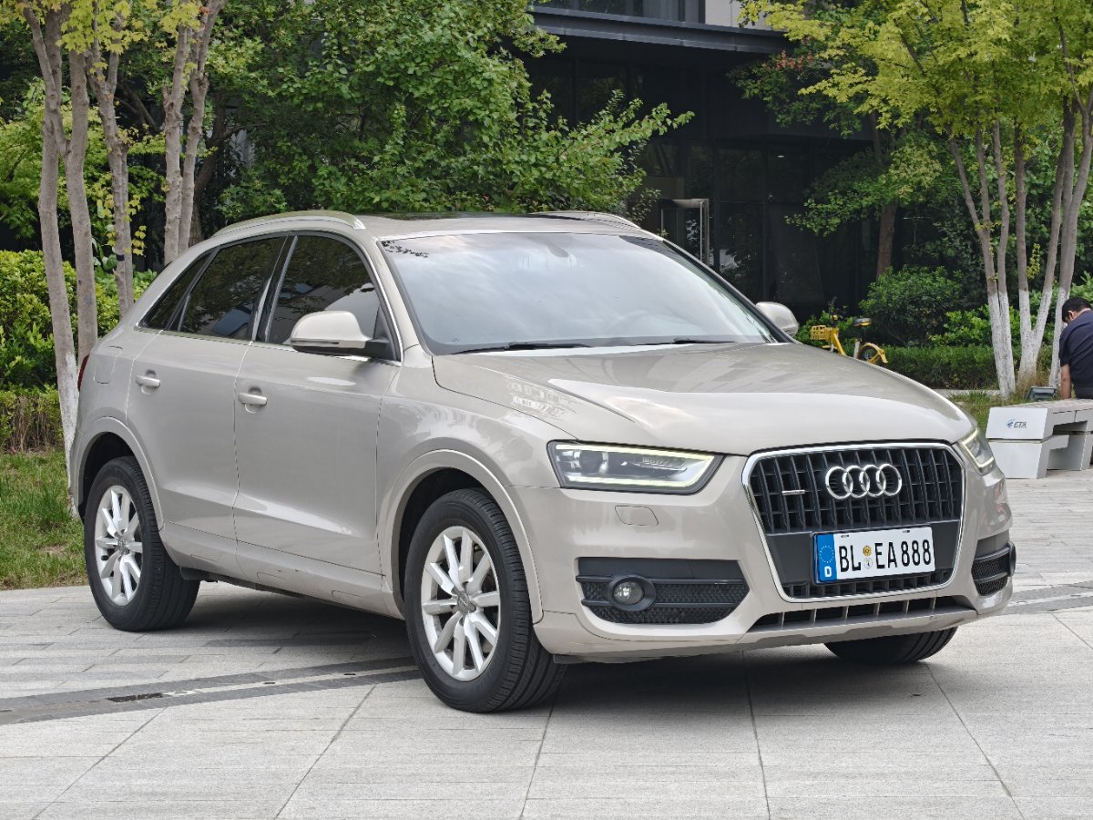 Audi Q3 (Imported) 2013 car image #3