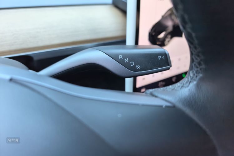 Tesla Model Y 2021 #16 Tesla Model Y 2021 car image #16
