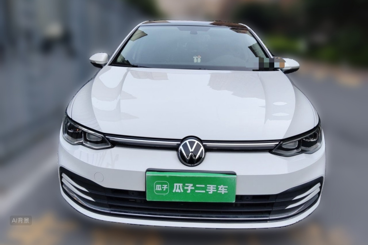 Volkswagen Golf 2022 car image #3