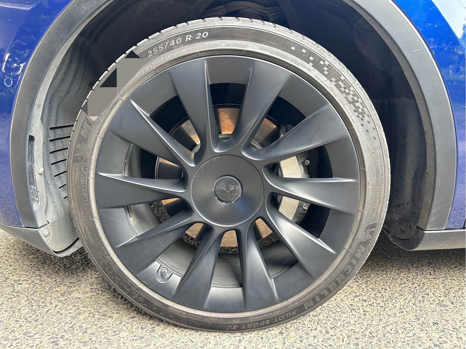 Tesla Model Y 2023 #22 Tesla Model Y 2023 car image #22