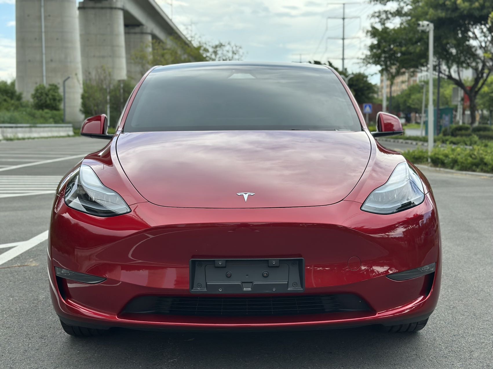 Tesla Model Y 2024 car image #2