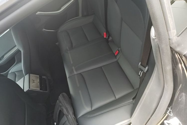 Tesla Model 3 2024 car image #17