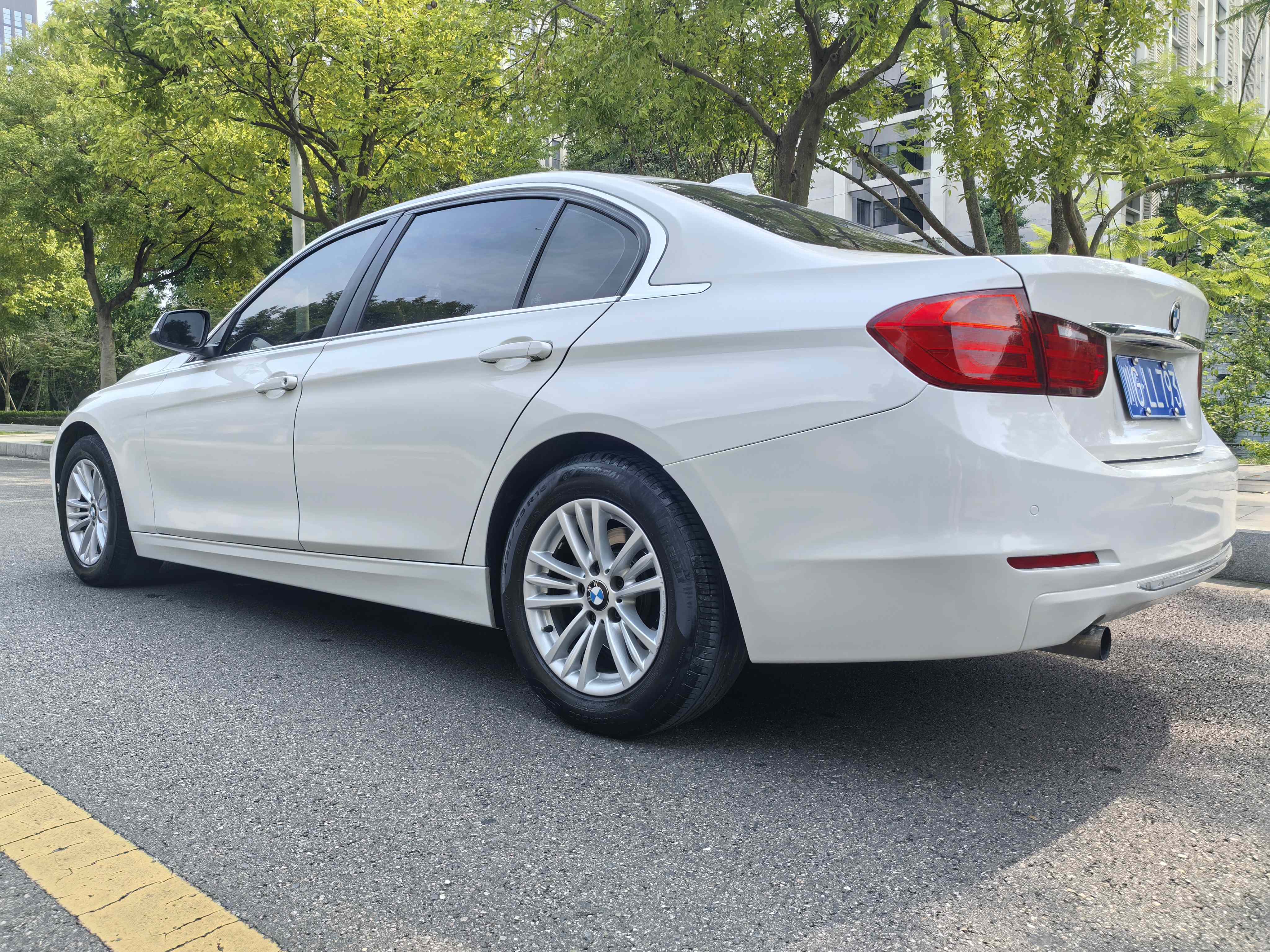 BMW 3 Series 2013 #7 BMW 3 Series 2013 car image #7