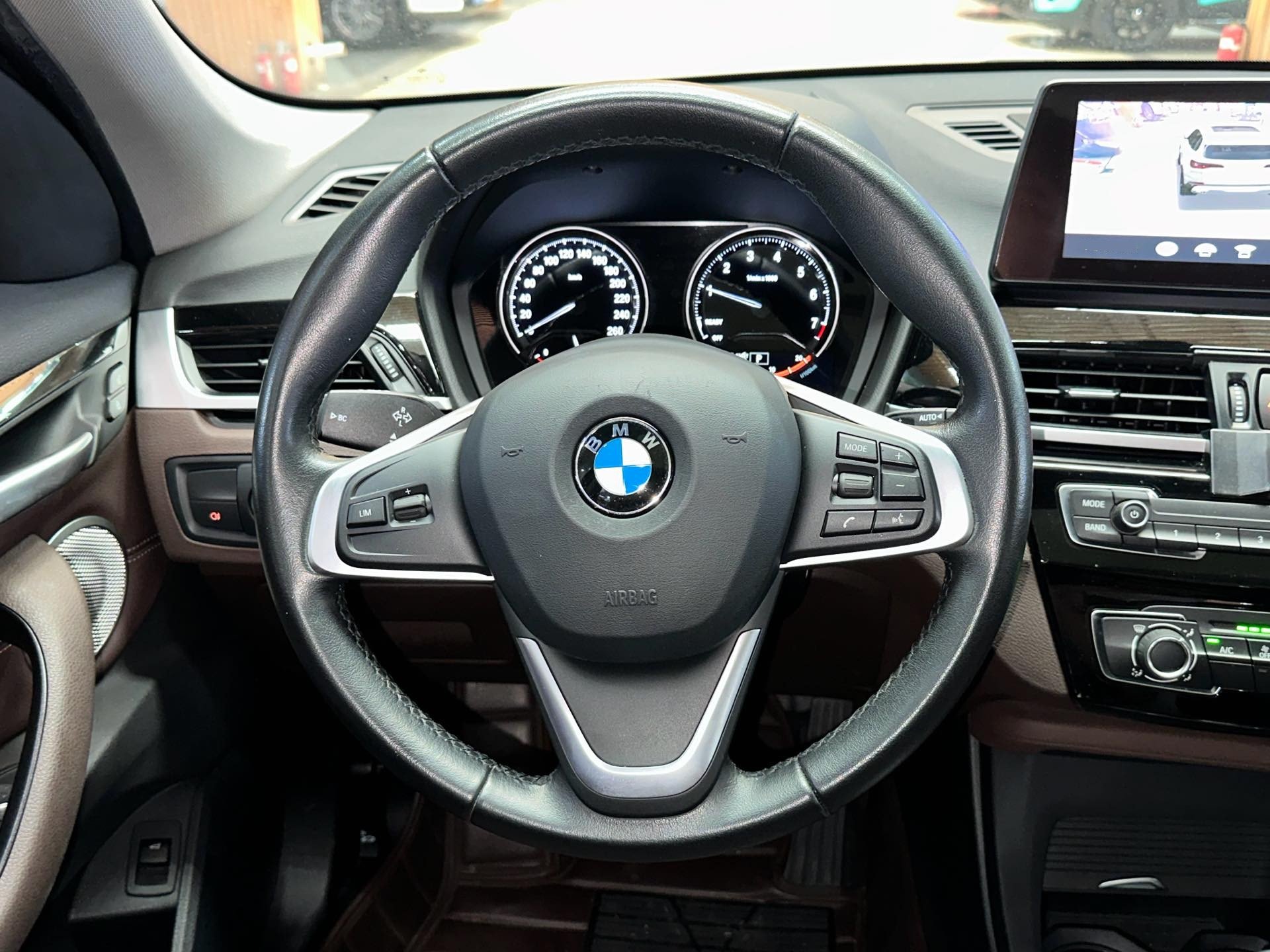 BMW X1 2020 car image #11