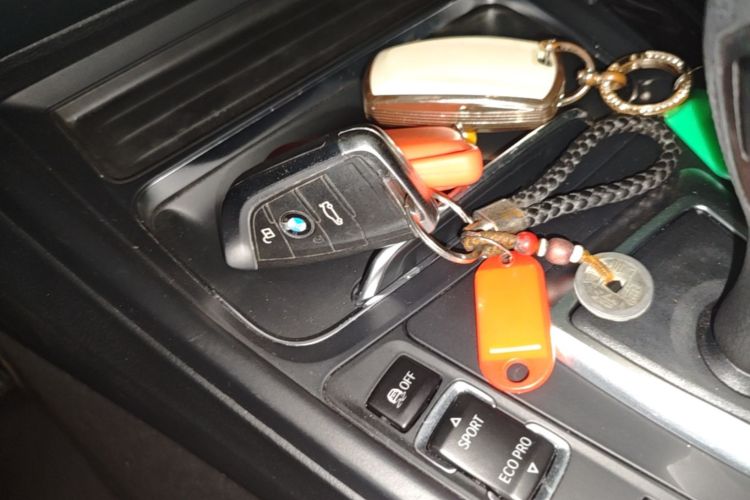 BMW 3 Series 2017 #9 BMW 3 Series 2017 car image #9