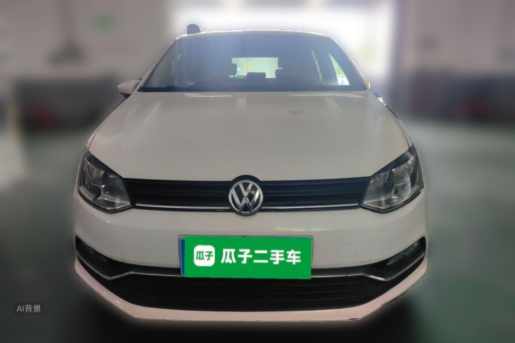 Volkswagen Polo 2015 car image #3