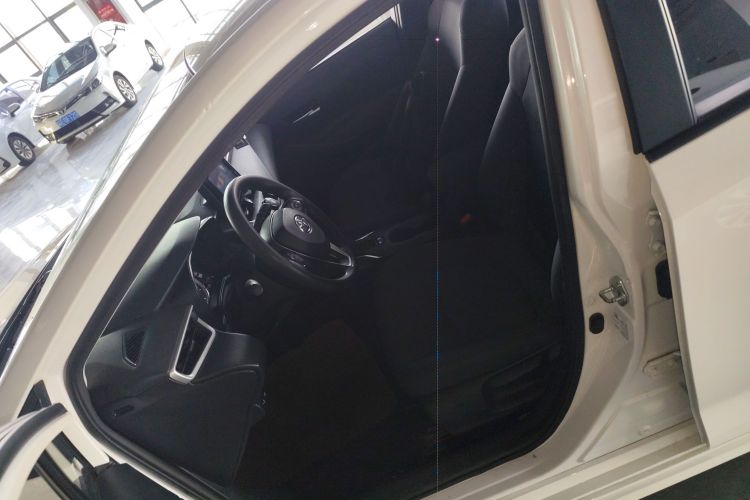 Toyota Corolla 2023 immagine di auto #15