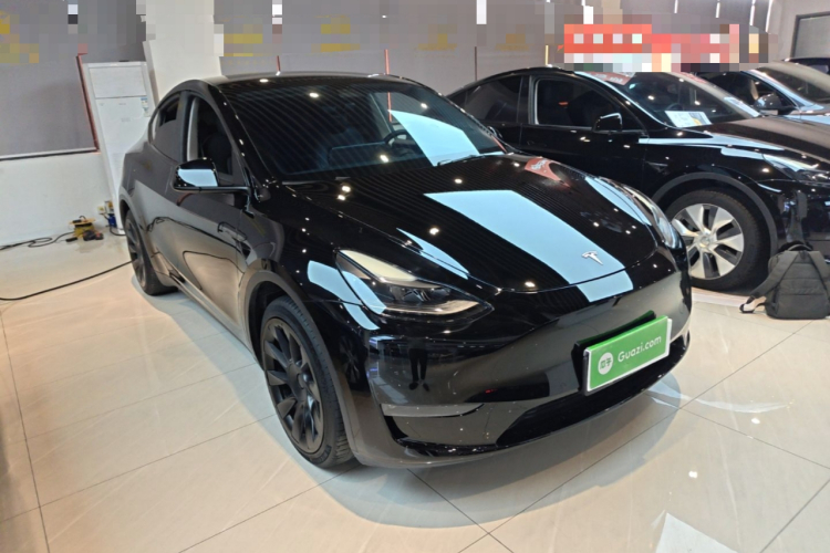 Tesla Model Y 2022 car image #4
