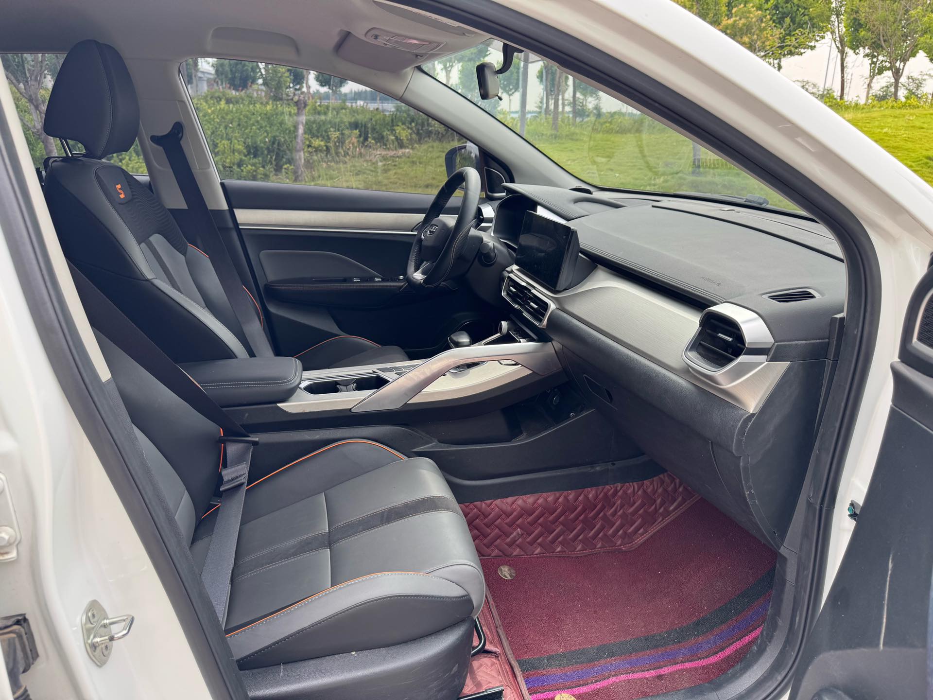 GEELY Coolray 2024 car image #11