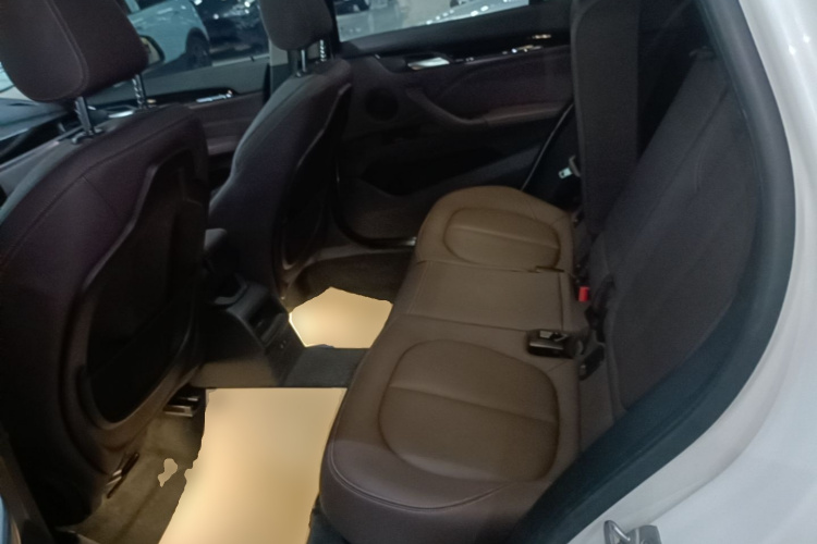 BMW X1 2020 car image #13