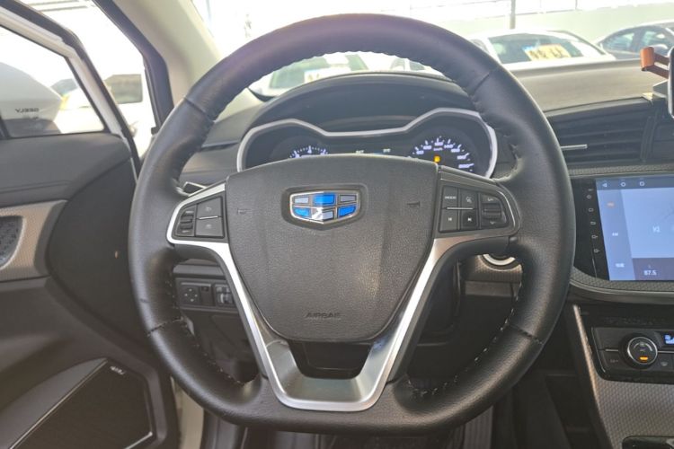GEELY Emgrand GS 2016 car image #15