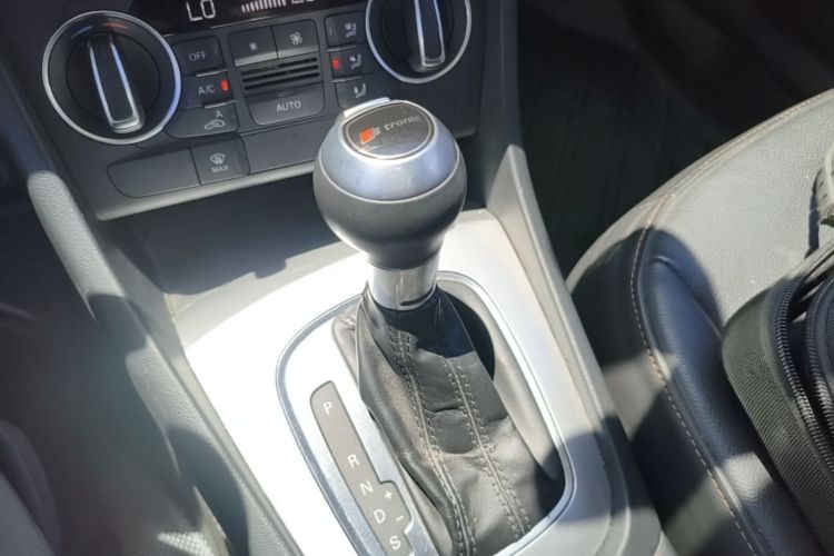 Audi Q3 2018 #14 Audi Q3 2018 car image #14