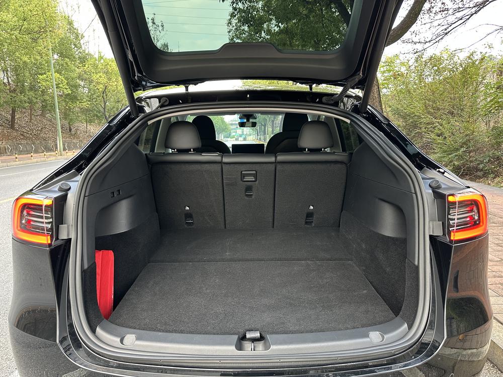 Tesla Model Y 2023 #28 Tesla Model Y 2023 immagine di auto #28