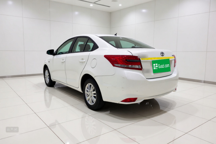 Toyota Vios 2018 immagine di auto #5
