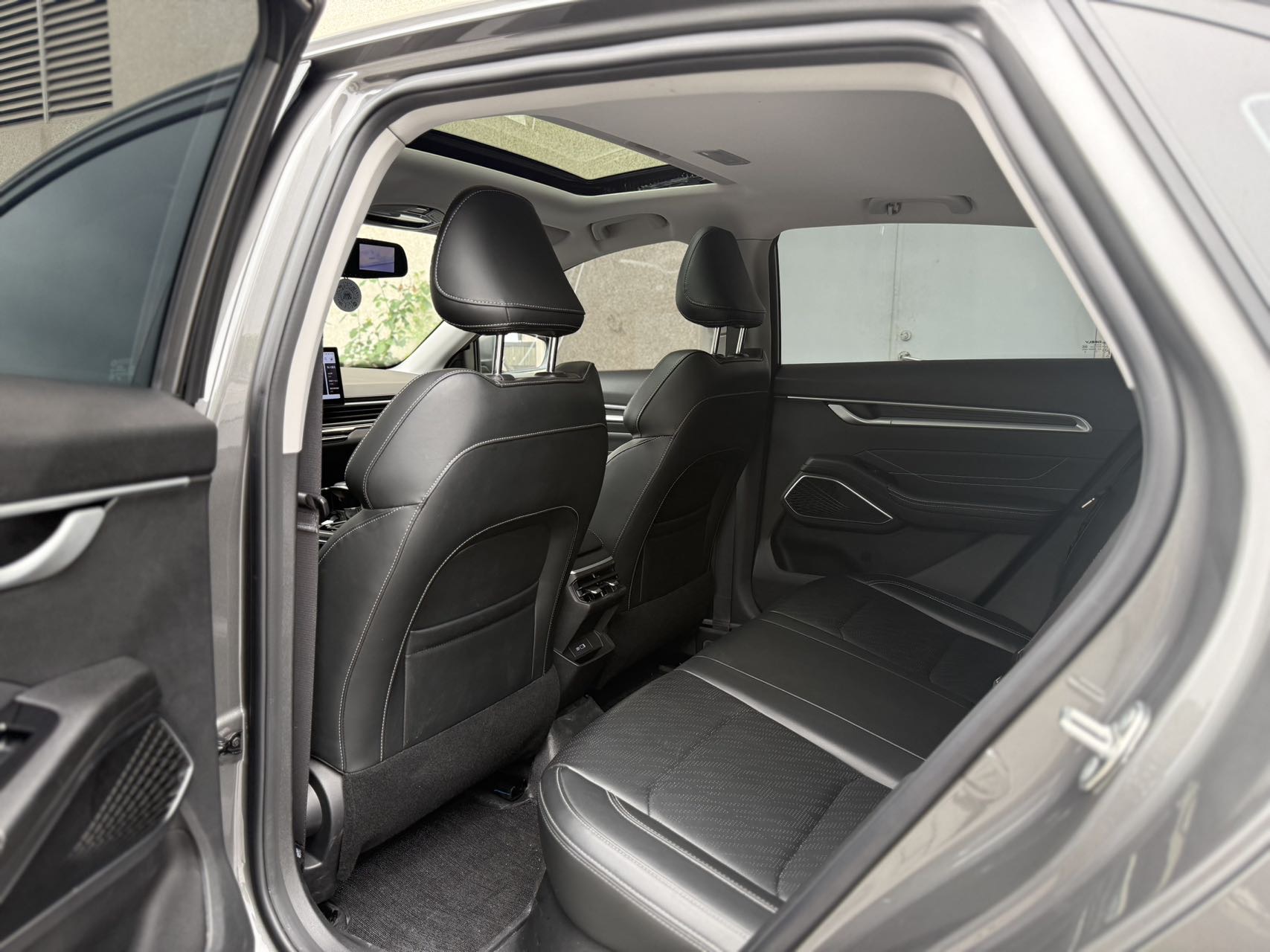 GEELY Emgrand 2024 car image #6