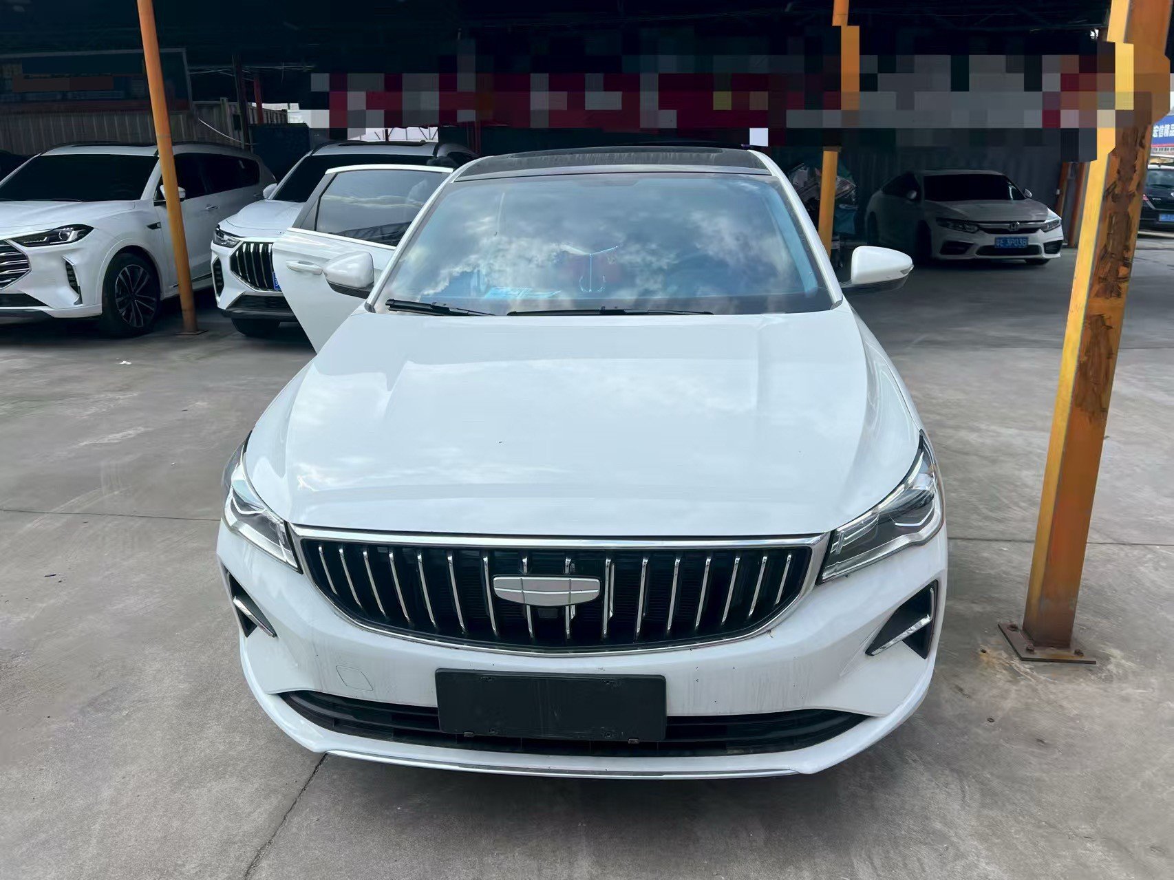 GEELY Emgrand 2026 car image #2