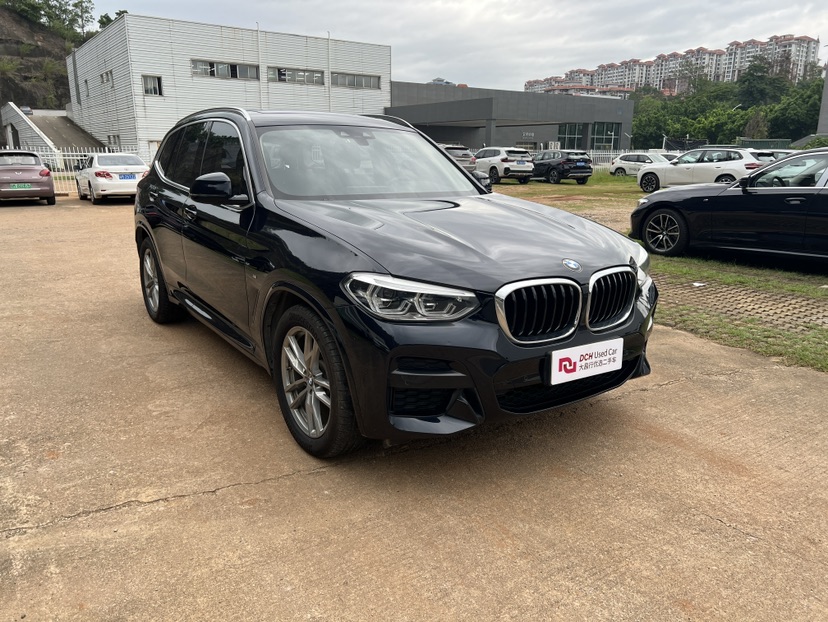 BMW X3 2021 car image #3