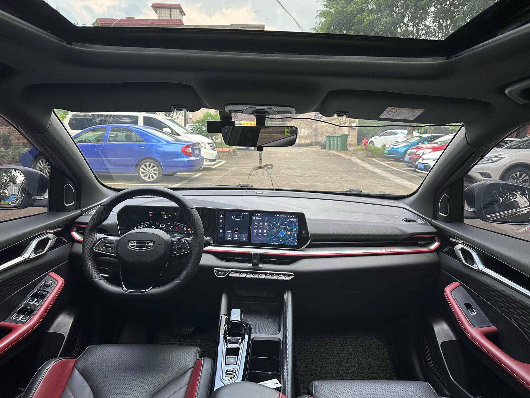GEELY Coolray 2023 car image #8