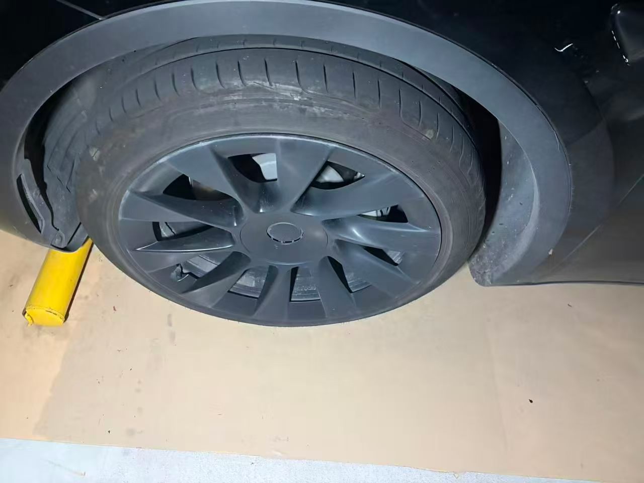 Tesla Model Y 2022 car image #5