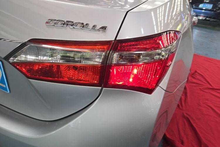 Toyota Corolla 2018 #8 Toyota Corolla 2018 car image #8