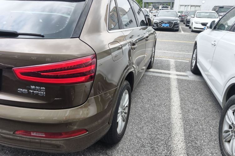 Audi Q3 2015 #8 Audi Q3 2015 car image #8
