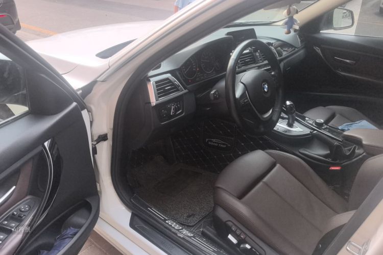 BMW 3 Series 2018 #18 BMW 3 Series 2018 car image #18