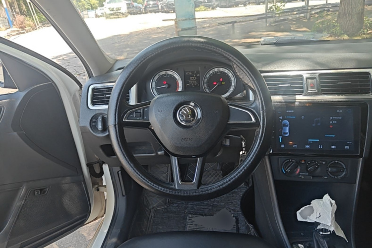Skoda Rapid 2019 #11 Skoda Rapid 2019 image de voiture #11