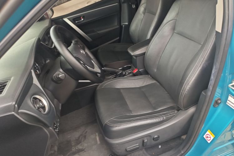 Toyota Corolla Hybird E+ 2019 immagine di auto #19
