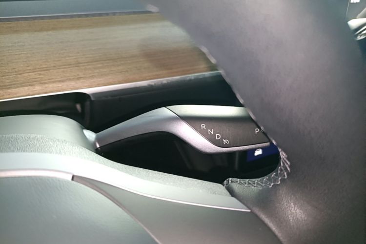 Tesla Model Y 2022 #14 Tesla Model Y 2022 car image #14