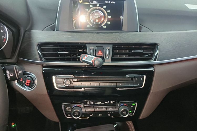 BMW X1 2016 #17 BMW X1 2016 car image #17