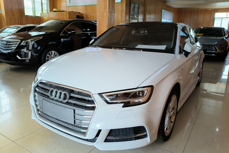 Audi A3 2020 car image #2