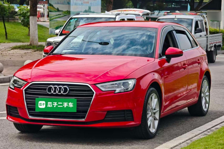 Audi A3 2018 immagine di auto #2